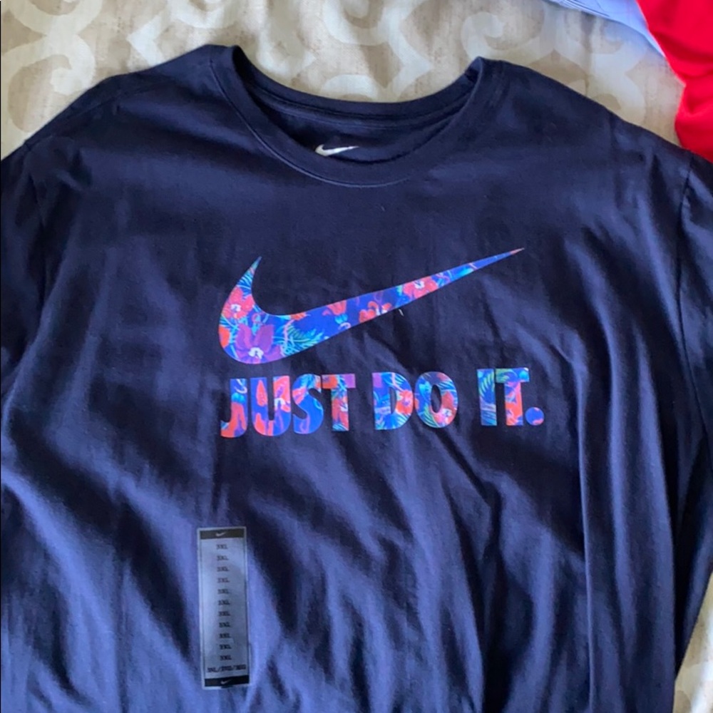Nike Mens T-Shirt
